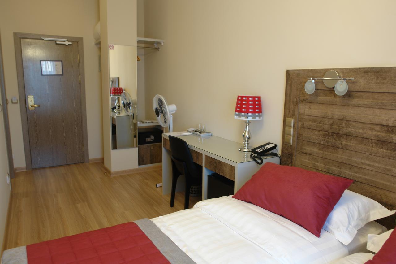 Grace Point Hotel Astana Buitenkant foto
