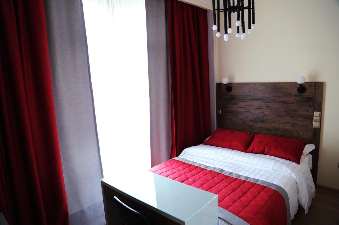 Grace Point Hotel Astana Buitenkant foto