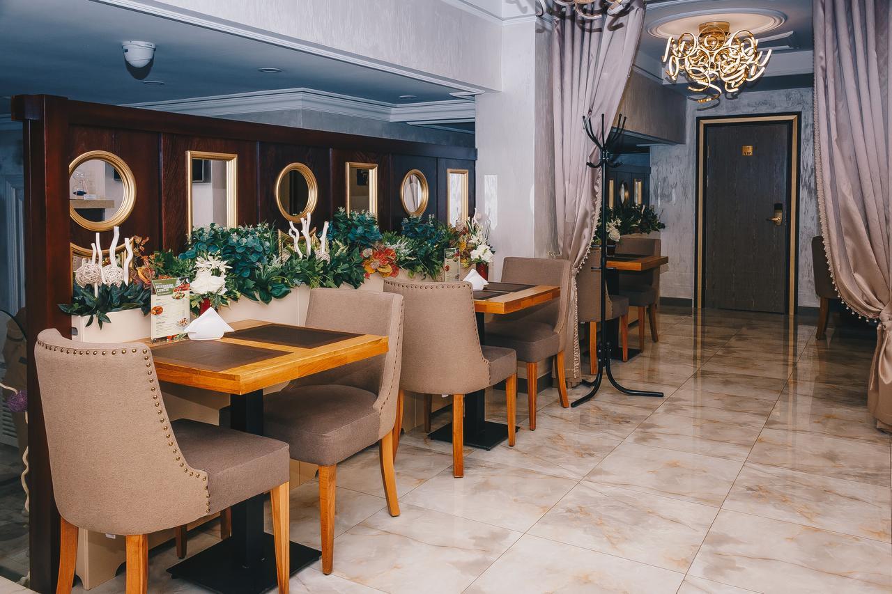 Grace Point Hotel Astana Buitenkant foto