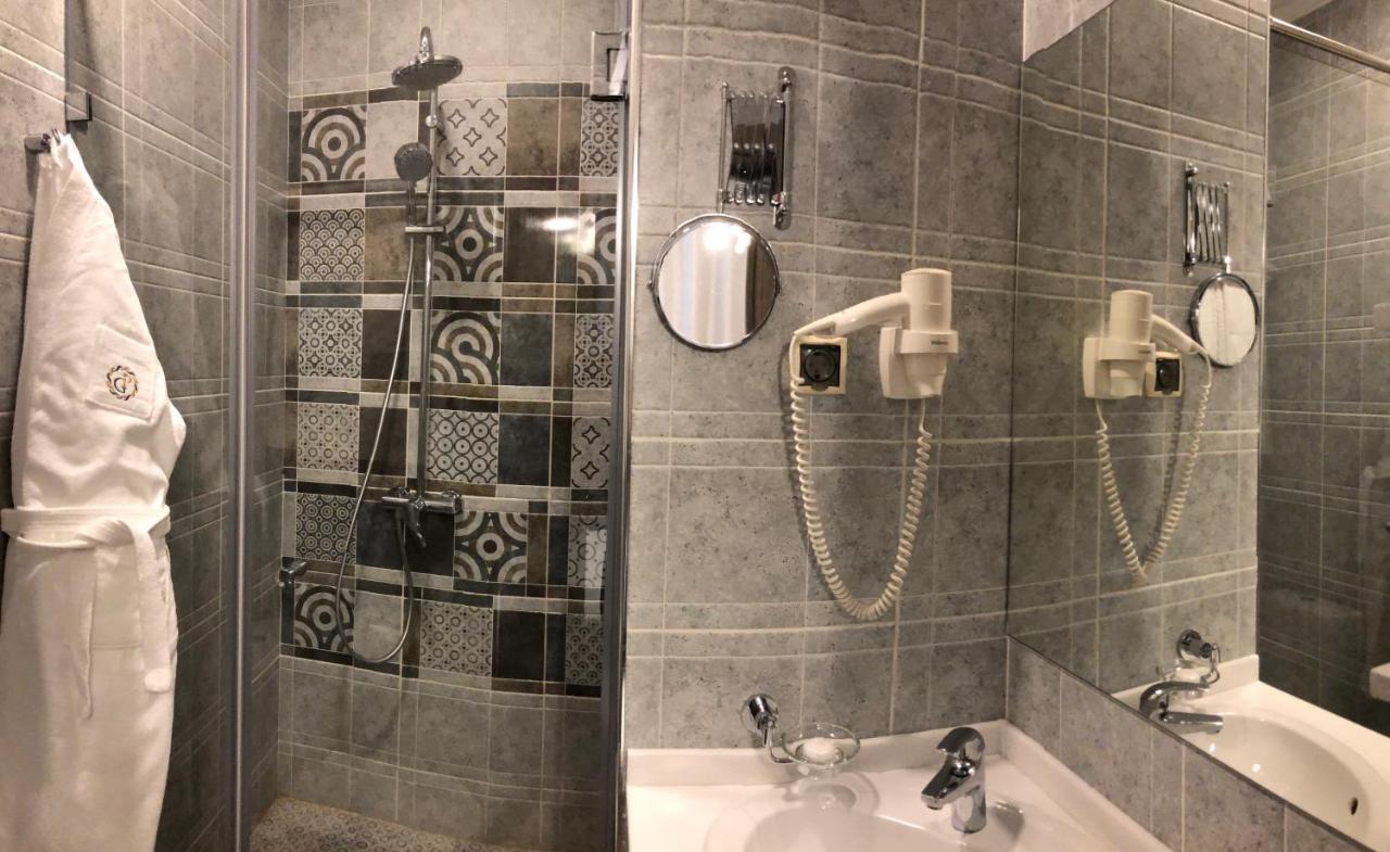Grace Point Hotel Astana Kamer foto