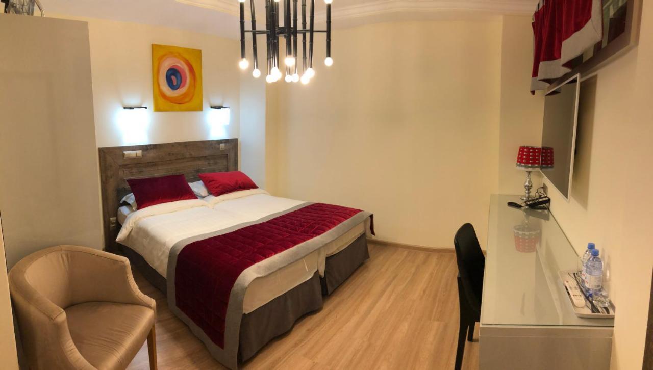Grace Point Hotel Astana Kamer foto